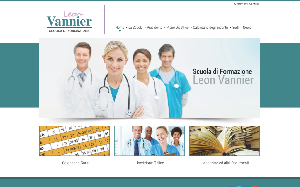 Visita lo shopping online di Leon Vannier